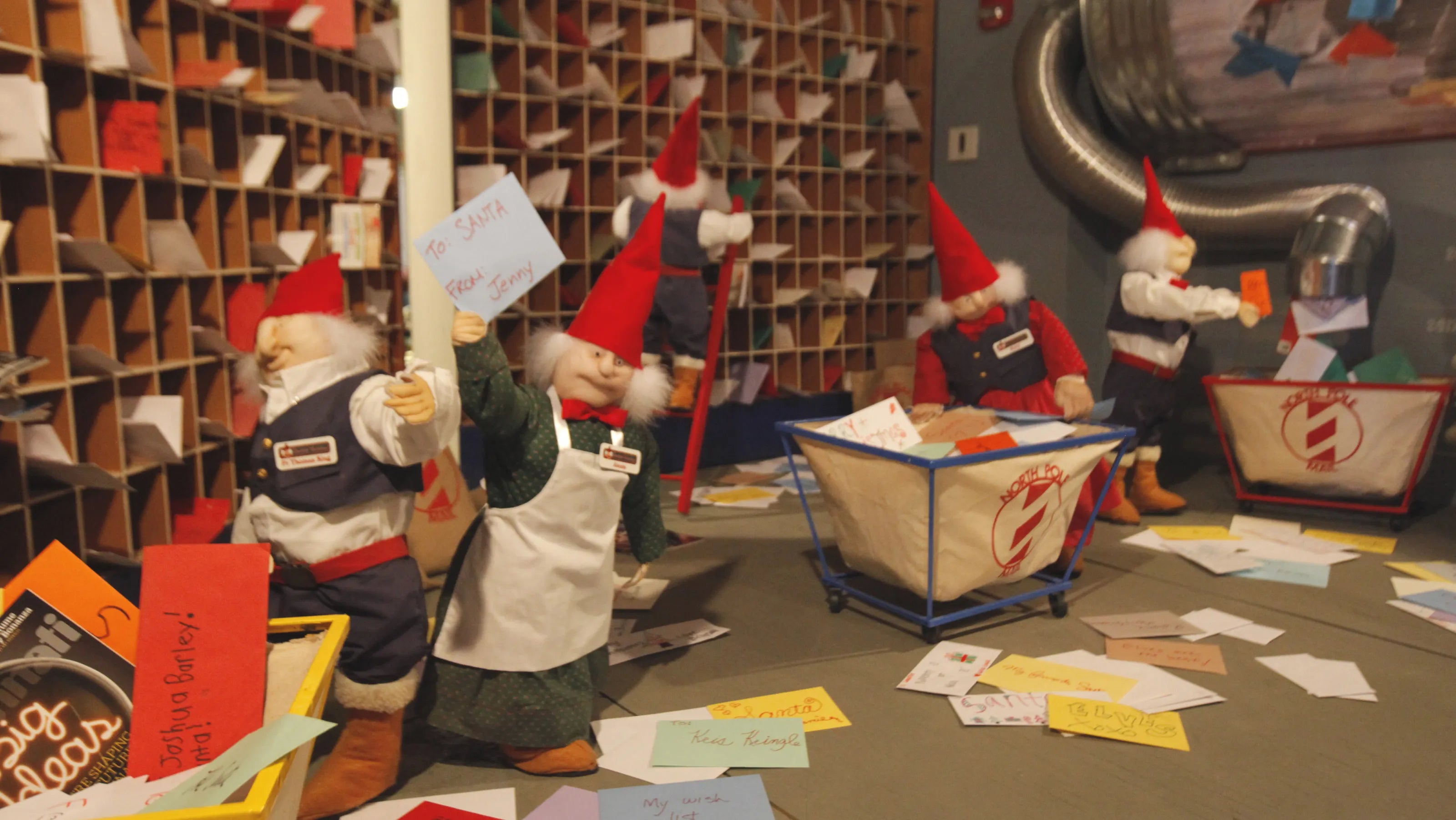 Cincinnati’s Most Famous Holiday Helpers