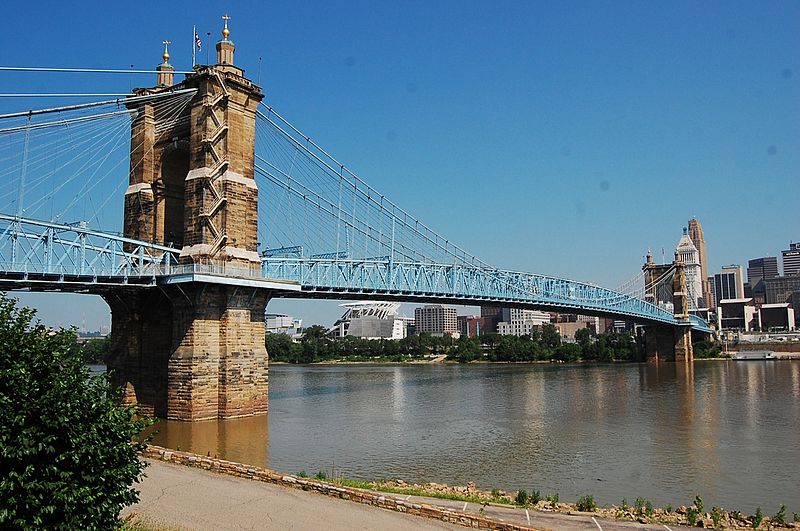 Roebling Suspension Bridge Cincinnati by Blbrett via Wiki Commons